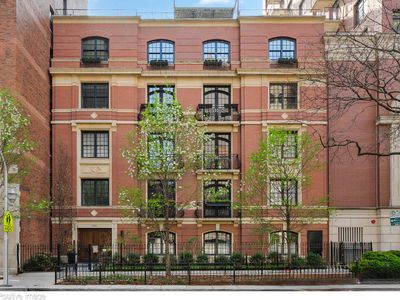 1112 N Dearborn St APT 1