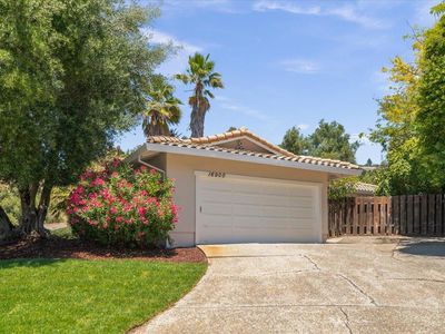 16900 Gallop Dr