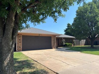 25 Corona Dr