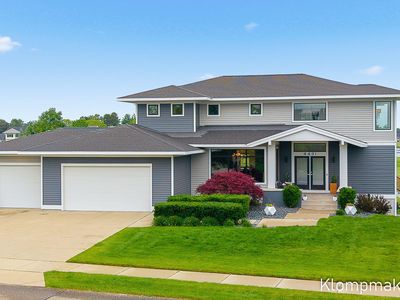 4431 Grand Point