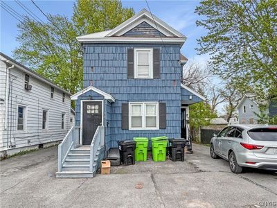 102 Woodbury Ave