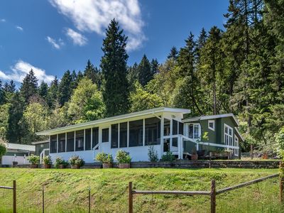 562 Valley Rd