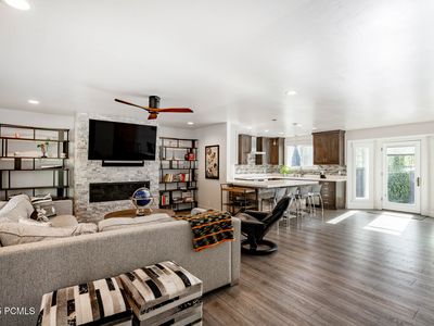 2830 Holiday Ranch Loop Rd