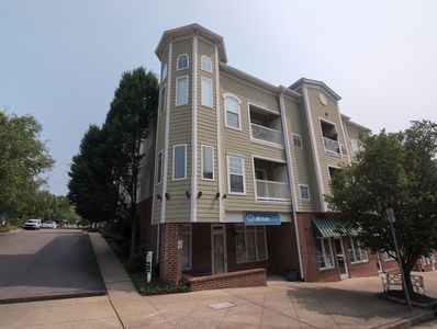 7009 Lenox Village Dr APT 202
