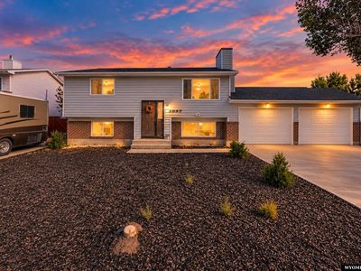 1037 Maple Way