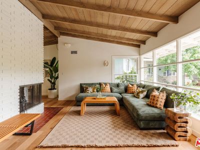 550 Arch Pl