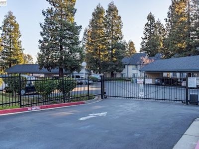 404 Sequim Cmn