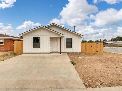 2700 Eastover Dr