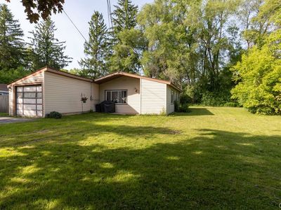 8276 Hamilton Dr