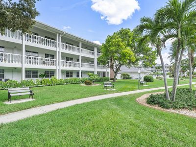 5208 NE 24TH Terrace #F124