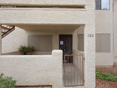 753 Rock Springs Dr APT 102
