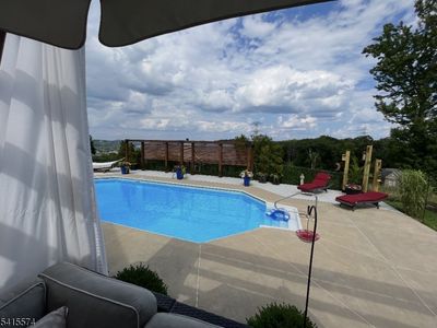 9 Catalina Dr