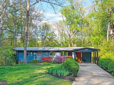 3415 Surrey Ln