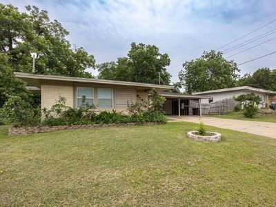 5405 Trail Lake Dr