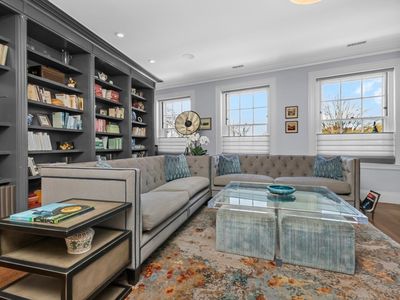 20 David G Mugar Way