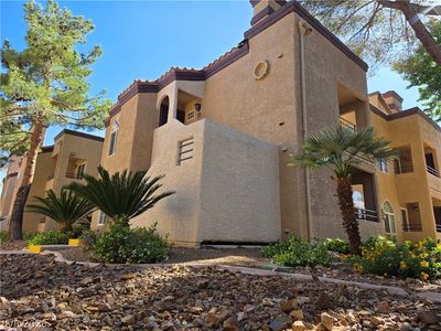 9325 W Desert Inn Rd APT 226