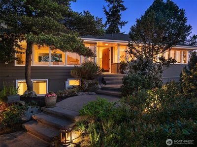 5717 SW Hanford Street