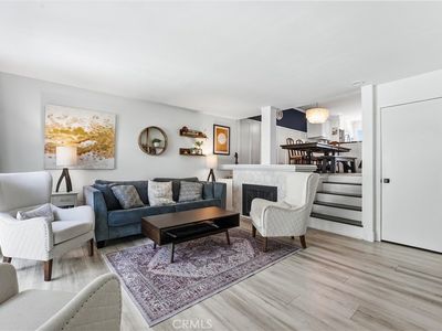 2112 Warfield Ave APT 10