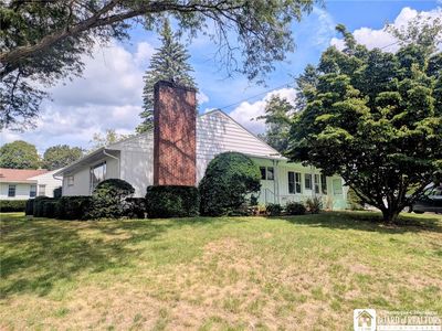 55 Newton Ave