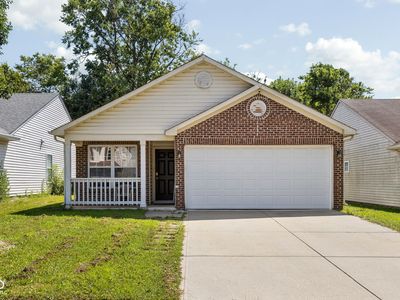 8203 Lake Tree Ln