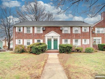 251 Elmwood Ave #C
