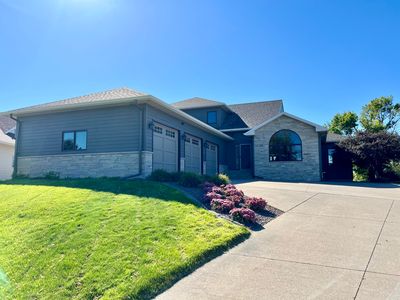 309 Country Dr