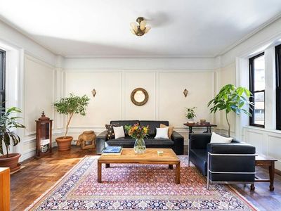 37 W 93rd St APT 12