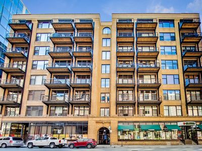 625 W Jackson Blvd APT 512