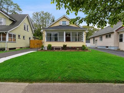 1061 Bennington Dr