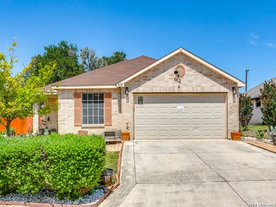 818 Creek Pebble