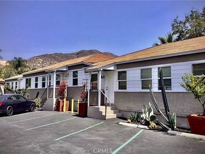3295 Rubidoux Blvd