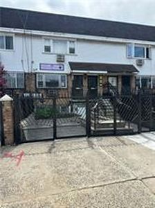 148 Hopkins St