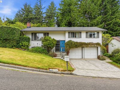 925 Oakway Dr