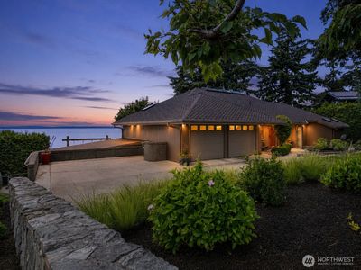 24 Shorewood Drive