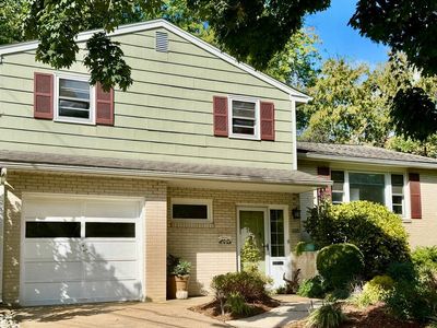 2701 Doris Dr