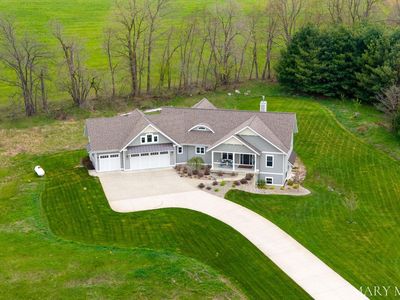 5115 Twin Creek Estates Dr NE