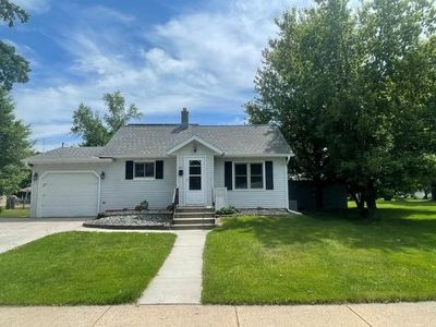 611 Farwell Ave