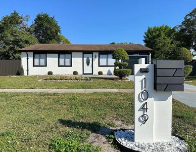1049 Grandview Circle