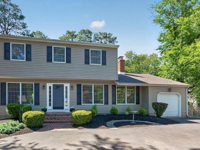 17 Sherwood Dr
