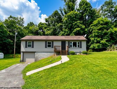 Property at 200 Love Dr, Kingwood, WV