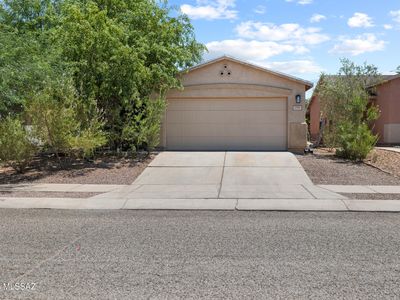 1755 W Rue De La Montagne