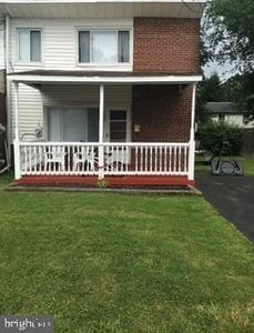 10 Quarry St