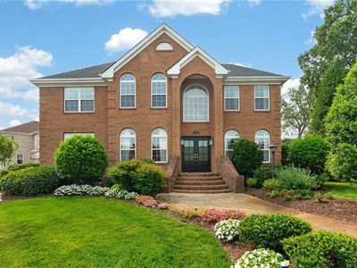 1700 Maze Hill Mews