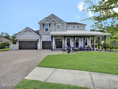 681 GLENNEYRE Circle