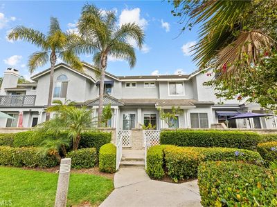 70 Breakers Ln