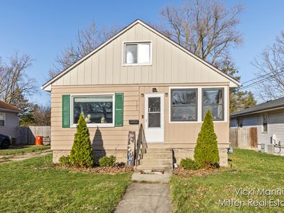 1241 Houseman Ave NE