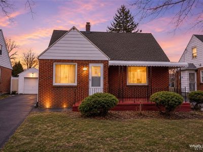 57 Erskine Ave