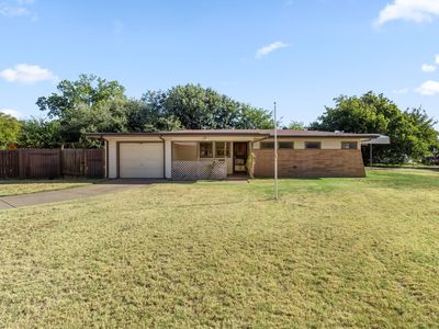 4333 Hughes Dr