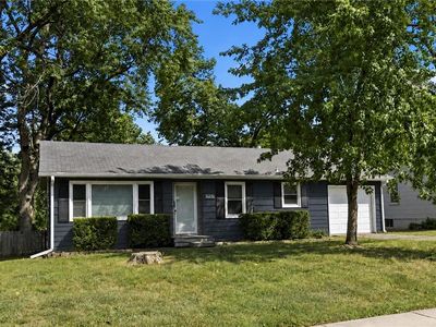 7606 W 66th Ter