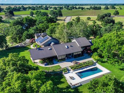1850 W Twisted Vine Way